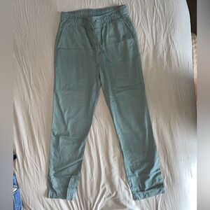 Gap Easy Pant in Small Tall
